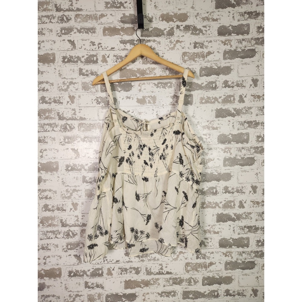 Torrid Smocked Top Size 5 Beige Floral Boho Cottage Sexy Peplum Cami